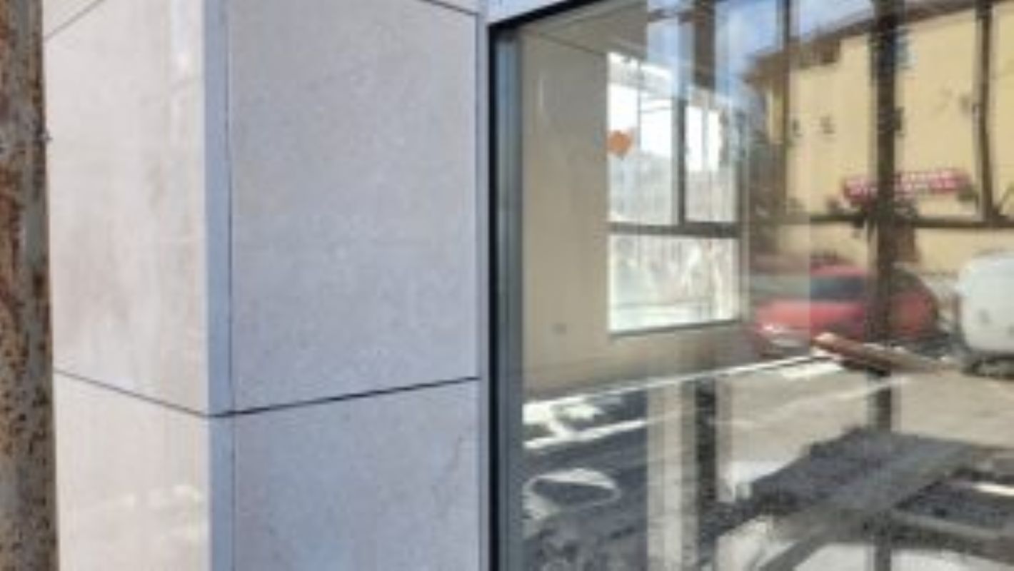 MODERN İTFAİYE BİNASI GÜN SAYIYOR