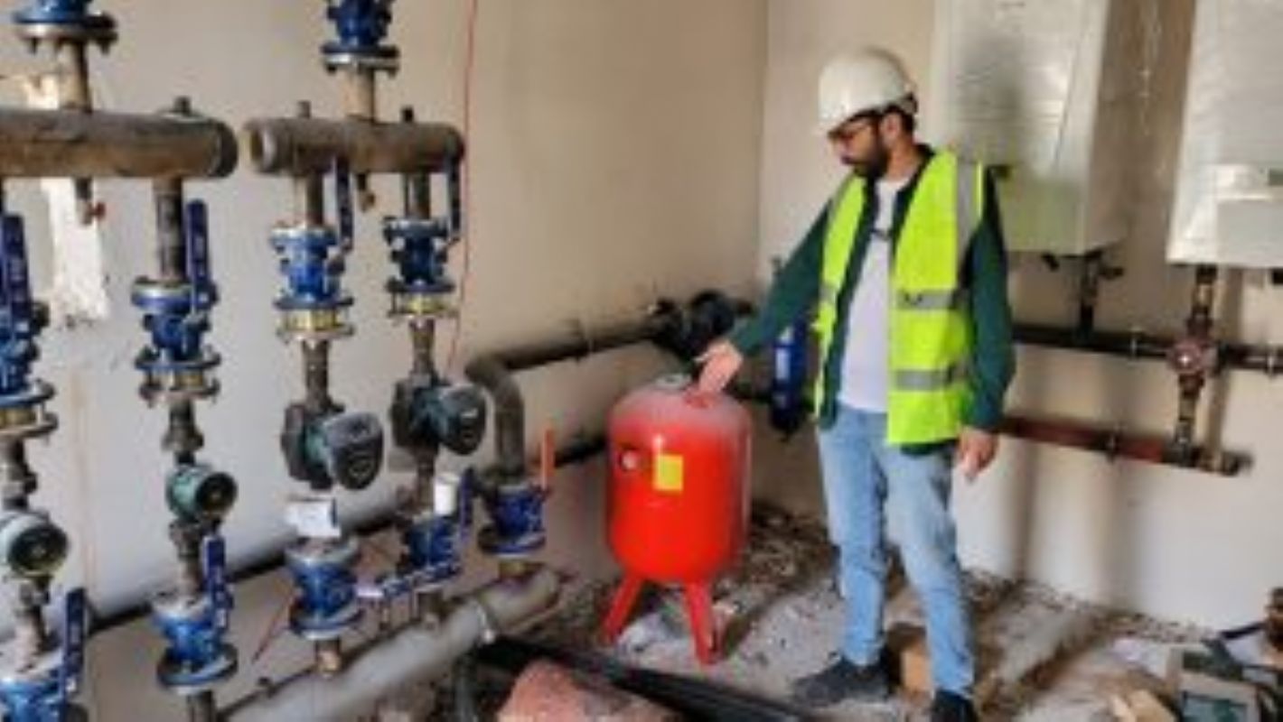 MODERN İTFAİYE BİNASI GÜN SAYIYOR