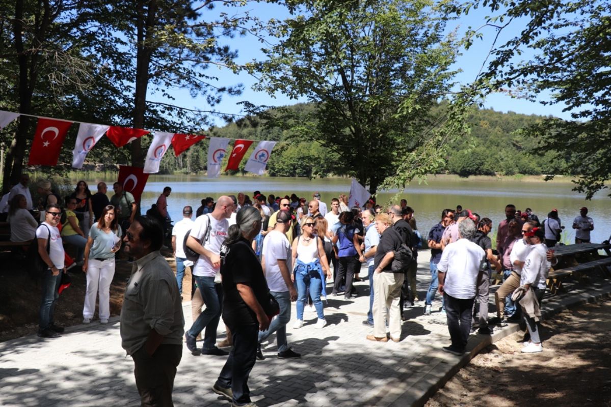 BAŞKAN ÖZLÜ TÜRSAB EKİBİNİ MİSAFİR ETTİ